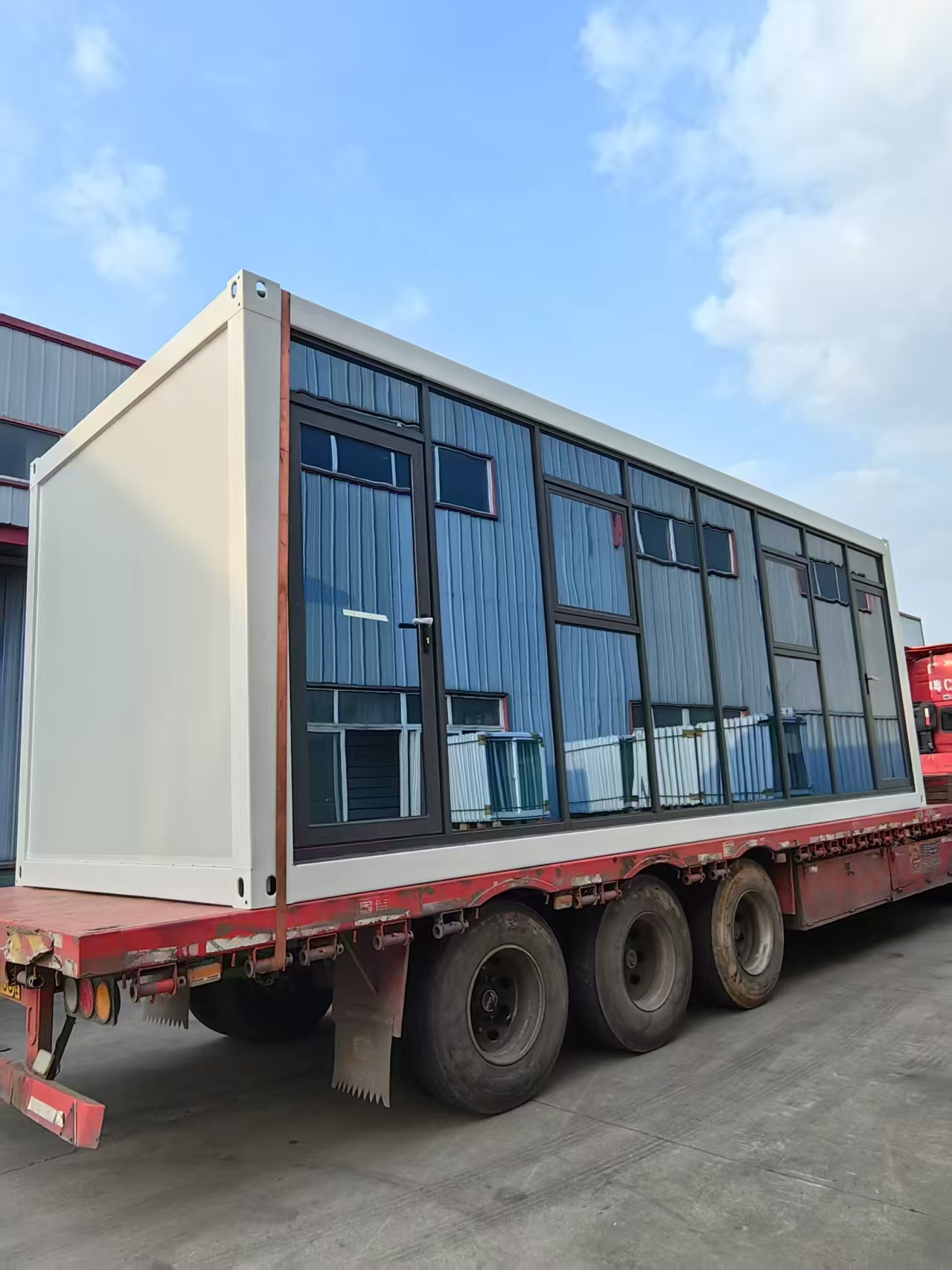 Corridor integrated extended box